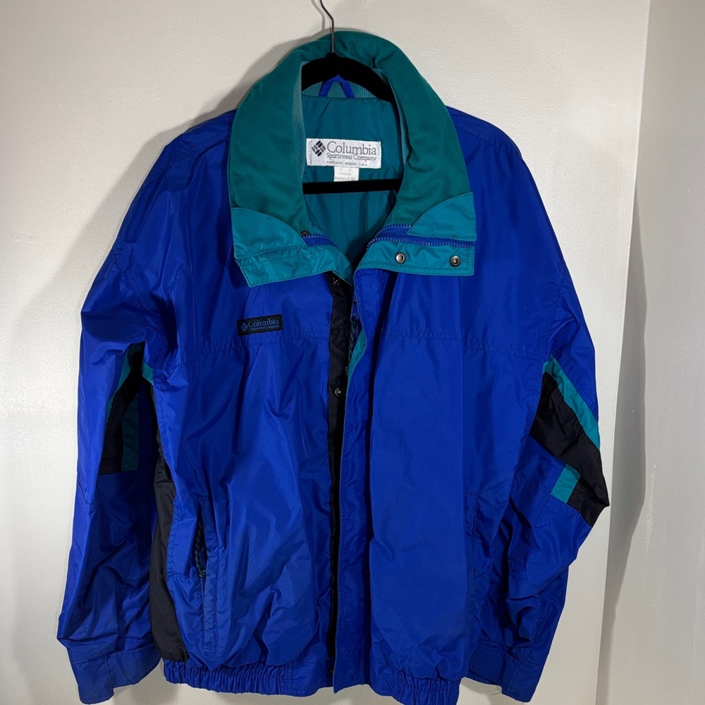 Columbia Vibrant Blue and Teal Outdoor Jacket